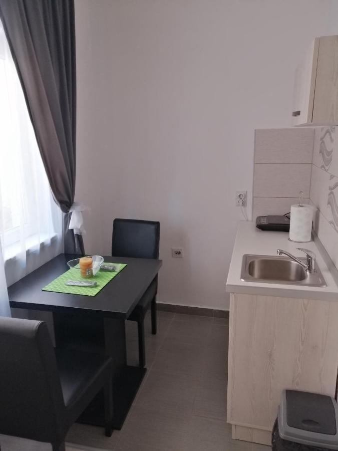 Mitic Apartmani 1 Ni Exteriör bild