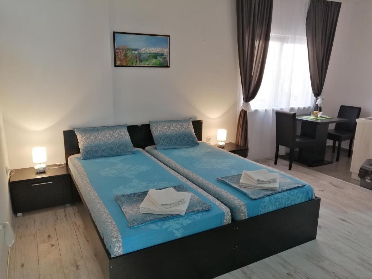 Mitic Apartmani 1 Ni Exteriör bild