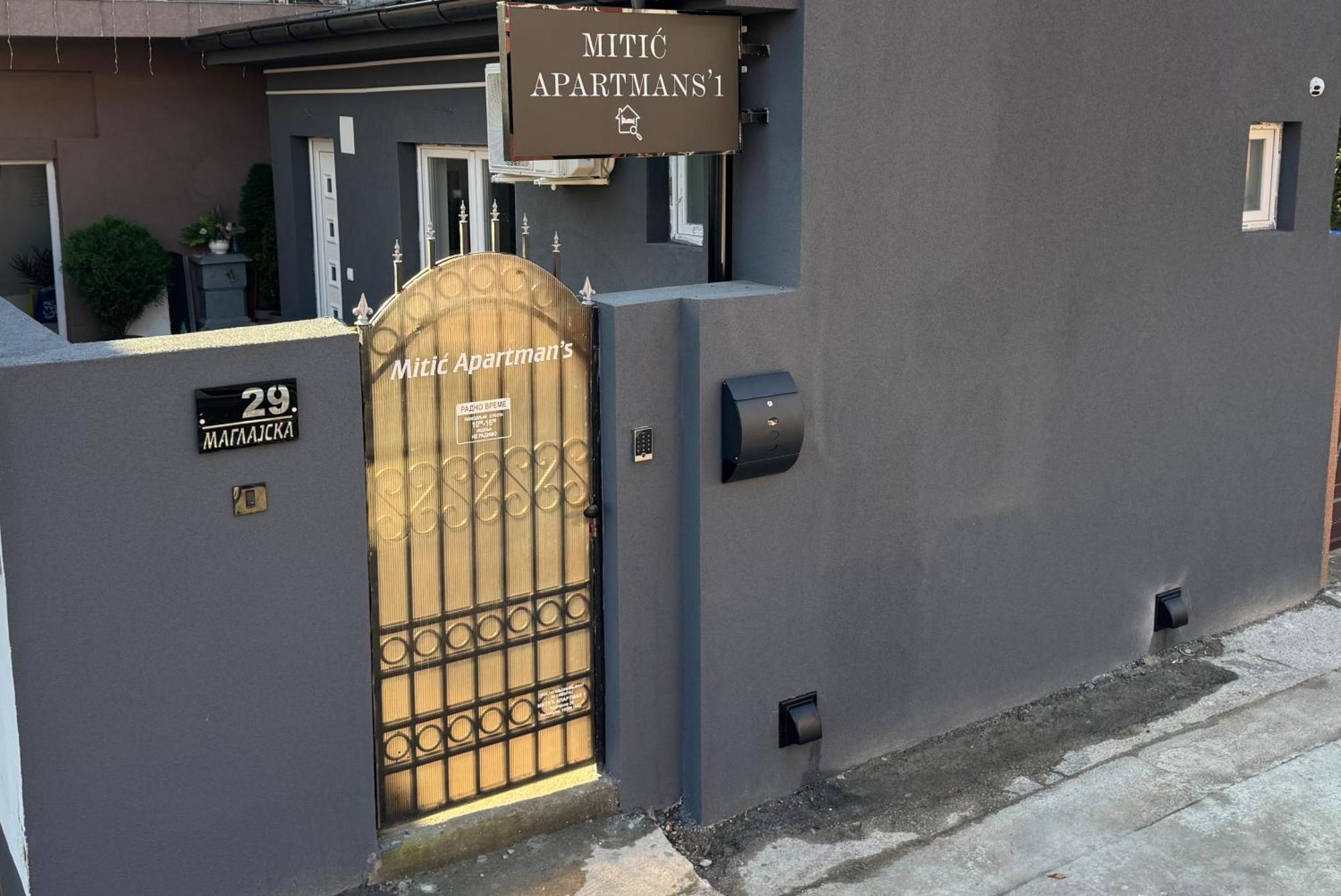 Mitic Apartmani 1 Ni Exteriör bild