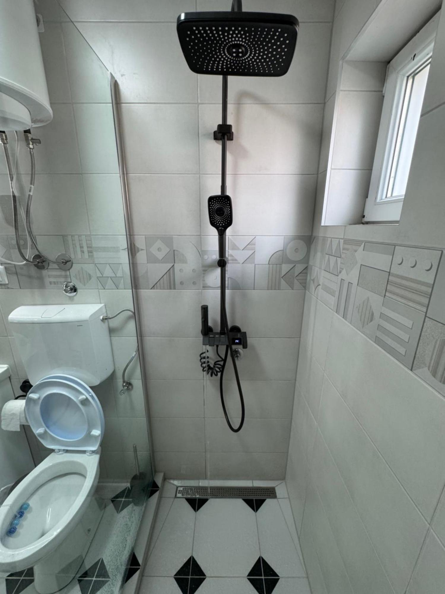 Mitic Apartmani 1 Ni Exteriör bild