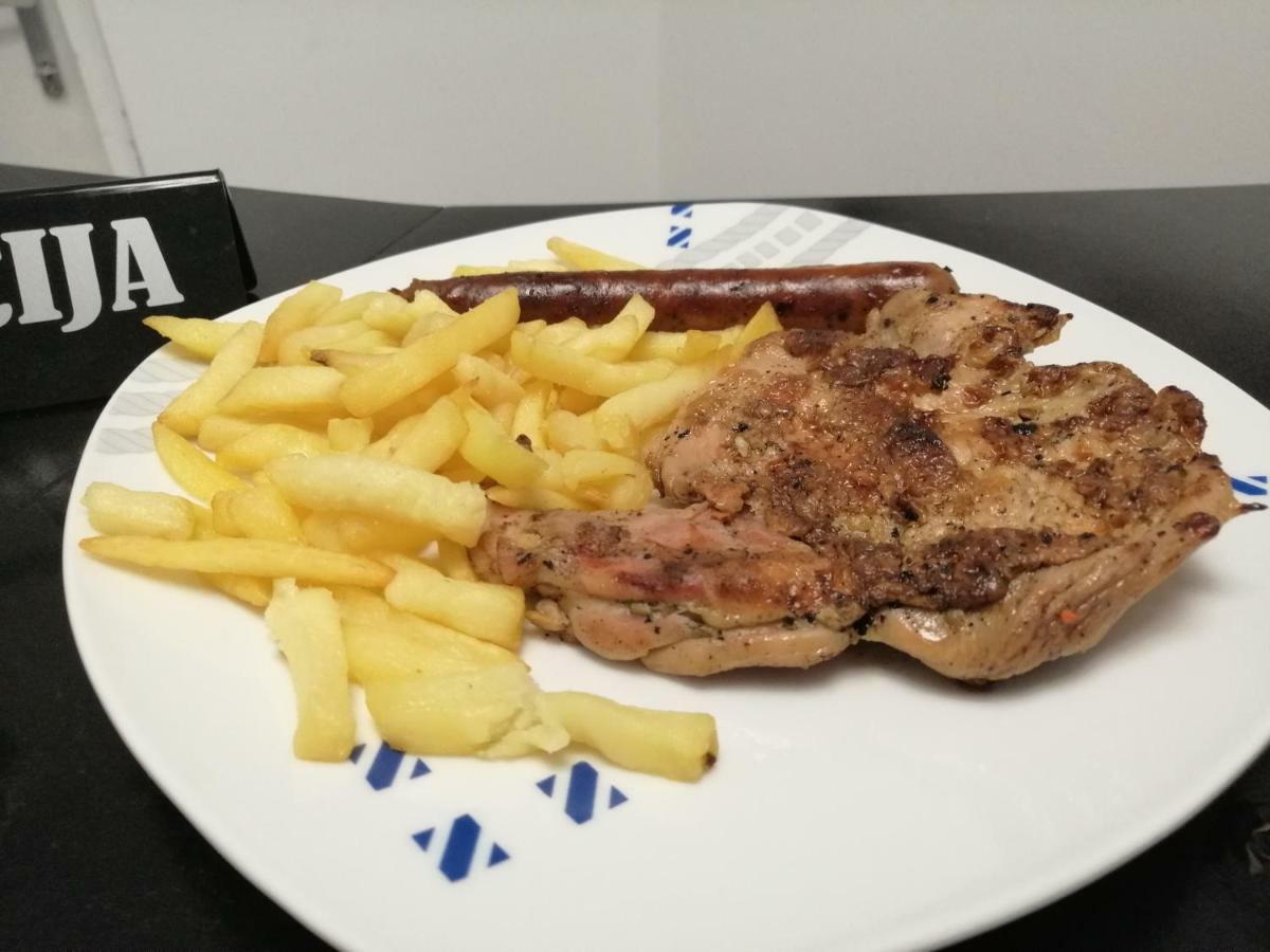 Mitic Apartmani 1 Ni Exteriör bild